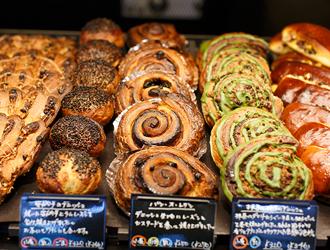 ベーカリー&カフェ 沢村 広尾プラザ