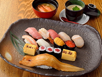 うまい鮨勘 安積支店／株式会社アミノ