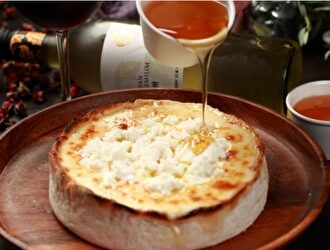 Ark Lounge 新宿西口店／NKGダイニングワークス株式会社