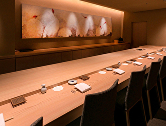 麻布十番 秦野よしき／株式会社となり