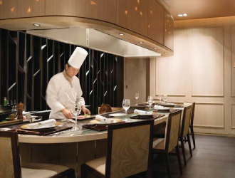 なだ万（鉄板焼き）／シャングリ・ラ 東京