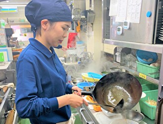 ぎょうざの満洲 エキア谷塚駅店