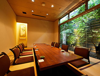 のどぐろ専門店 赤坂 かなめ／株式会社レストレ