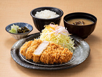 とんかつ神楽坂さくら 川口店／株式会社レインズインターナショナル