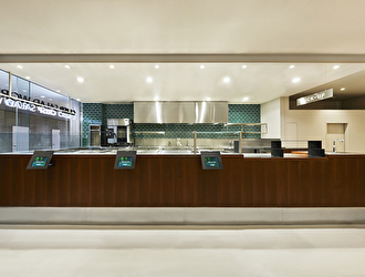 クリスプサラダワークス 新宿三井ビル店