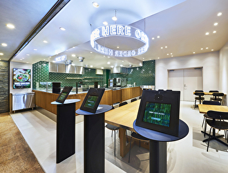 クリスプサラダワークス 赤坂Bizタワー店