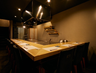 鉄板焼ろじ 吉祥寺店／株式会社 キューブ