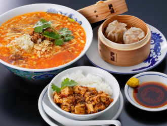 横浜担々麺白竜 イオンタウン能代店