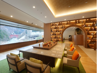 カフェラウンジ「欅－KEYAKI－」