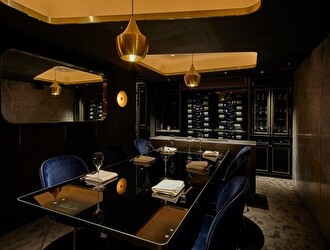 焼肉　X（テン）