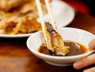 ぎょうざの店 ひょうたん　元町店