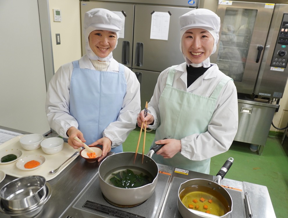 千葉市立星久喜小学校／日本給食株式会社