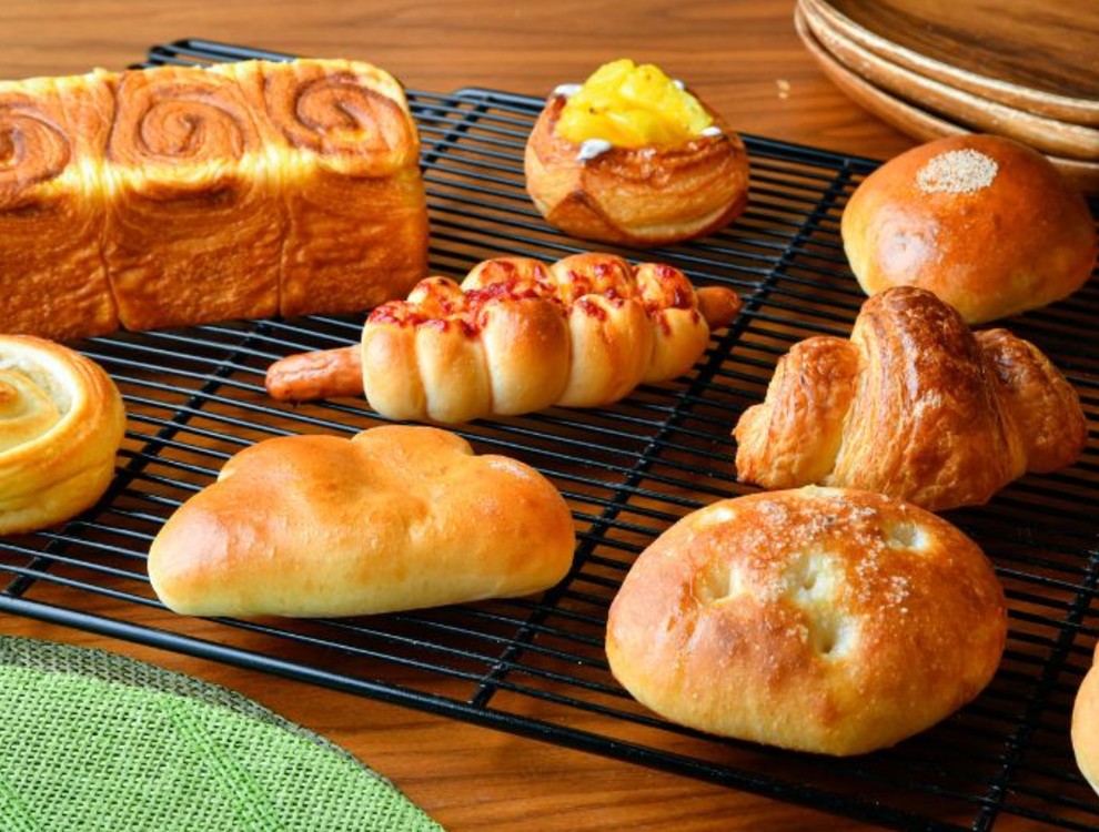 BAKERIES LAB. 都賀駅前店 ／GYRO HOLDINGS 株式会社