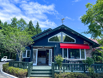 中国茶房8（エイト） Chinese cafe Eight」「8（エイト） 餃子」「山の