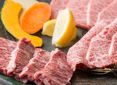 株式会社シゲキッチン カジュアルな空間で、おいしいお肉を楽しんでいただきたいとの思いで創業。技術も経営も両方学べる会社です！