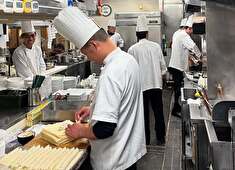 グリーンステージ株式会社 年齢や経験だけではなく、意欲などもしっかりと考慮し採用活動実施中の為、若手～ベテランさんまで歓迎しています。