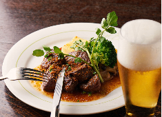 株式会社BarBarBar お酒だけでなく、料理にも力を入れているからこそ「食事もうまい店！」としての認知度も高いことが特徴です！