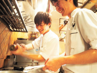 株式会社 RYコーポレーション カフェ・レストランを中心に多彩なブランドを展開！転職することなく様々な経験を積めることも当社の魅力です。