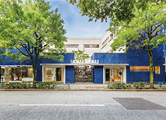 株式会社ヨックモック 「お客様への感謝の気持ちとして、ゆとりとくつろぎの時間を提供したい」というコンセプトで1978年に誕生した青山本店