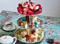 株式会社natsuko.ete 幸せな時間のお手伝いや、大切な方に贈る品物をご購入され手に来た方がお客様になります。お客様ファーストで動きます。