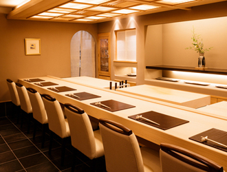 銀座 小十 銀座 奥田 求人 転職 募集要項 グルメキャリー 関東 首都圏の飲食業界就職 転職求人サイト 日本料理 懐石 和食 ホールサービス ソムリエ 調理スタッフ