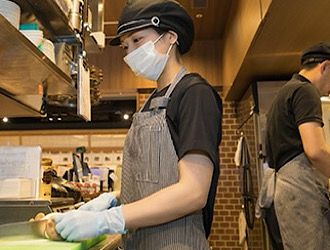 株式会社サンマルクグリル 東証プライム市場上場のグループ企業 求人 転職 募集要項 飲食店求人グルメキャリー 九州 沖縄の飲食業界就職 転職求人サイト 洋食 西洋料理 カフェ 店長 店長候補 調理スタッフ ホールサービス