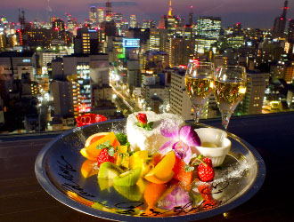 名古屋の壮大な夜景が見えるダイニングバー 掲載期間 06 03 06 17 求人 洋食 西洋料理 Bar 名古屋市中区 転職 店舗情報 飲食店求人グルメキャリー 東海 北陸版